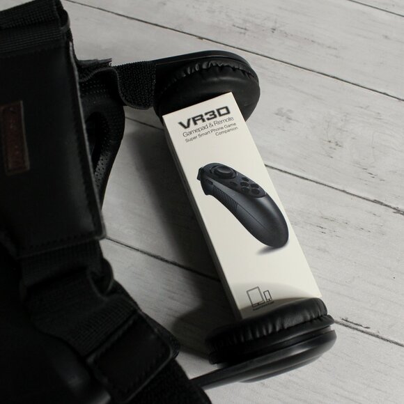 Virtual Reality VR Empire Fortune V 7.0 Glasses Goggles VR3D Wireless Remote - Picture 4 of 6